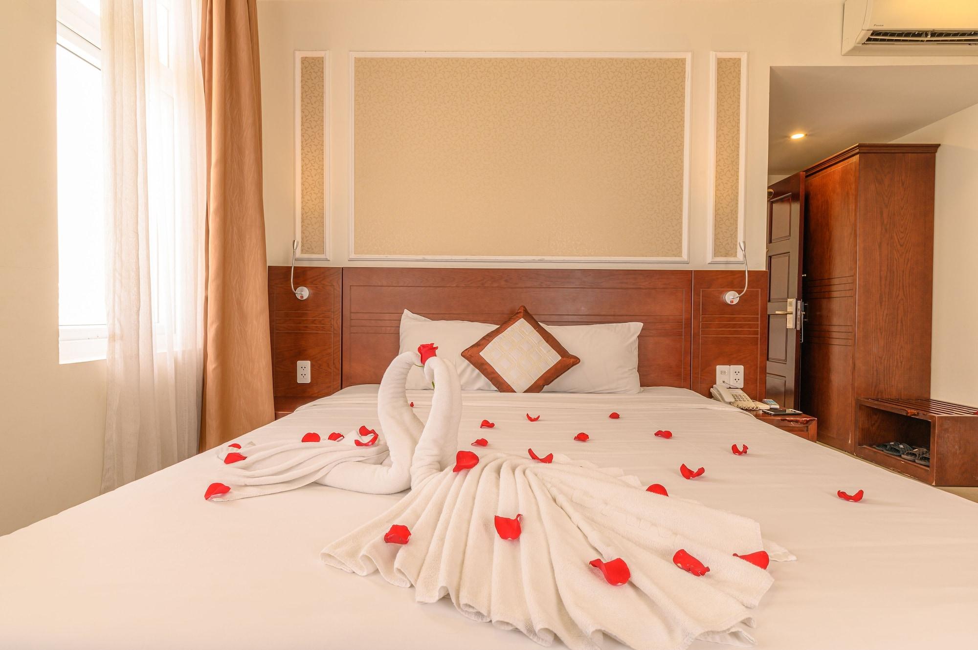 Hoang Linh Dan Hotel Da Nang Exterior foto